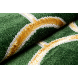 Moderna preproga v zeleni barvi