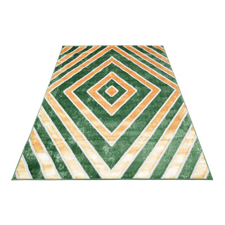 Zelena preproga z modernim vzorcem