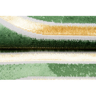 Zelena preproga z modernim vzorcem