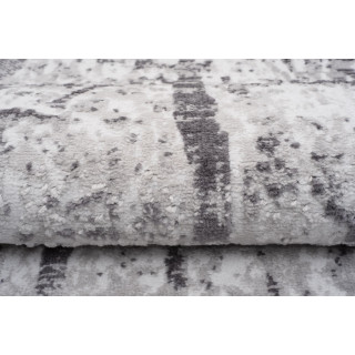 Moderna svetlo siva preproga z vzorcem