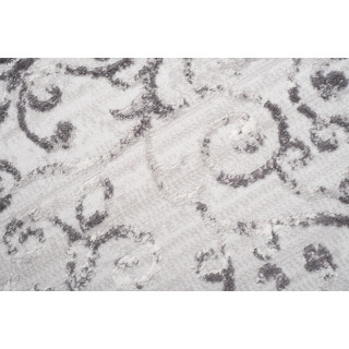 Svetlo siva preproga z vzorcem