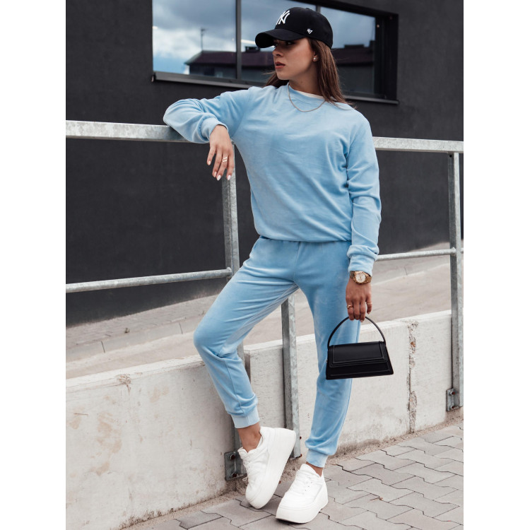 Žametno svetlo moder ženski komplet