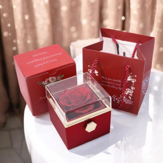 Rdeča vrtljiva škatla za nakit za Valentinovo