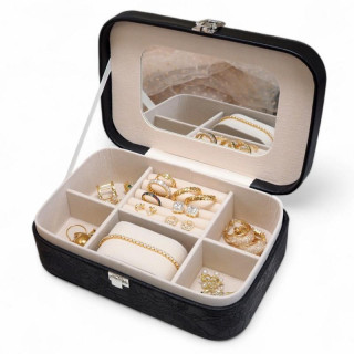 Elegantna črna škatla za nakit s teksturo čipke