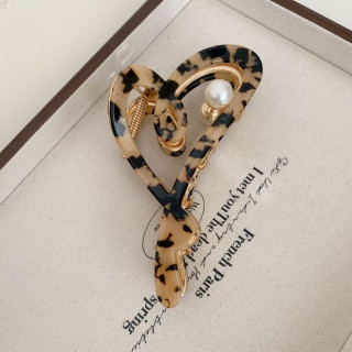 Vzorčasta sponka za lase v obliki srca