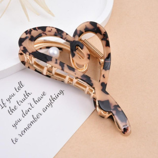 Vzorčasta sponka za lase v obliki srca