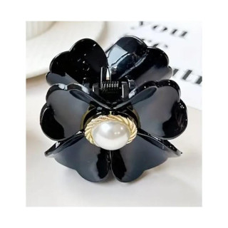 Črna cvetlična zaponka z biserom
