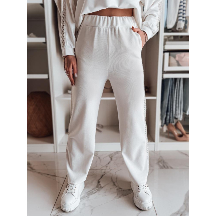 Bele rebraste ženske trenirke UY2521