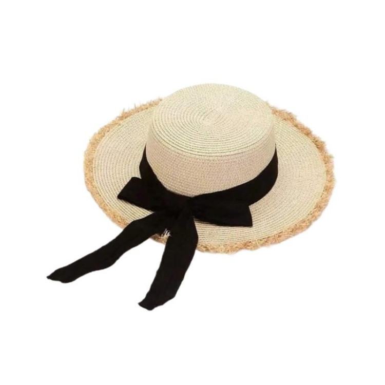 Ženski slamnik s črno pentljo