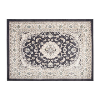 Črna starinska preproga