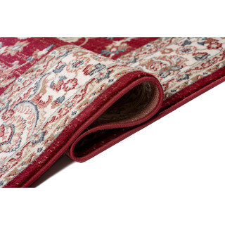 Starinska preproga v rdeči barvi