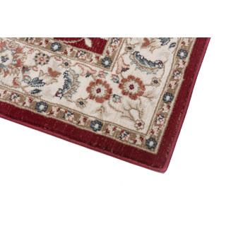 Rdeča preproga z vintage vzorcem