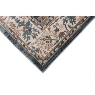 Modra preproga s tradicionalnim vzorcem