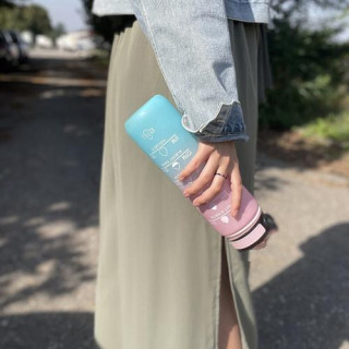 Roza-modra motivacijska steklenica za vodo - 1 l