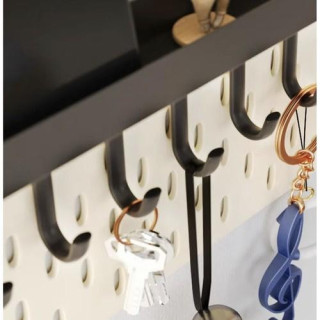 Obešalnik za plašče s polico v črni barvi