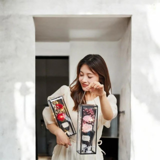 Šopek dišečih milnih cvetov z LED lučkami