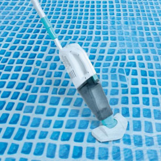 Brezžični sesalnik za bazene za velike bazene in masažne kadi