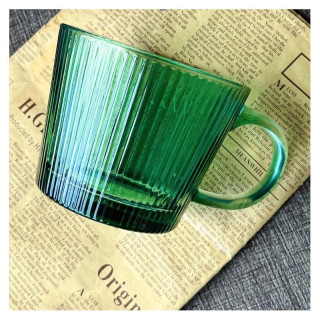 Zelena skodelica z nagubanim ročajem - 380 ml