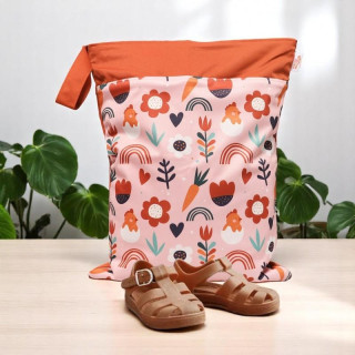 Vodoodporna roza torba z barvitim potiskom