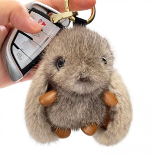 Obesek za ključe s kosmatim sivim zajčkom