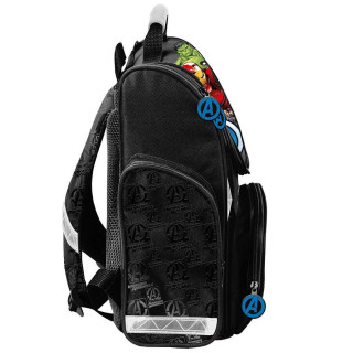 Šolski komplet AVENGERS iz vrhunske aktovke, torbe in peresnice