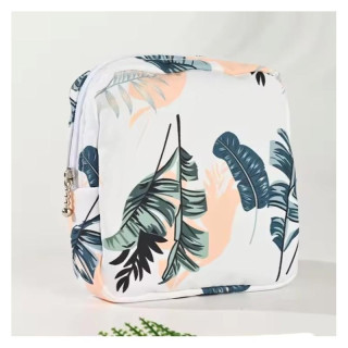 Barvita torbica za higienske prtičke