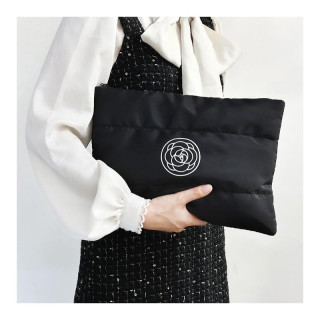 Velika črna kozmetična torbica