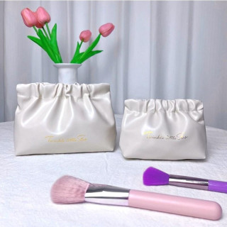 Bež usnjena kozmetična torbica - S