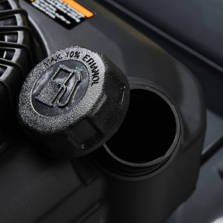 Bencinska kosilnica z močjo 8 KM in sedežem KD5084