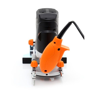 Usmerjevalnik 1900W KD1683