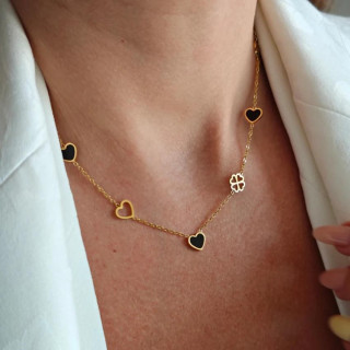 Pozlačena ogrlica s srčki in štiriperesnimi deteljicami