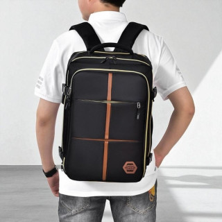 Črn vodoodporen potovalni nahrbtnik