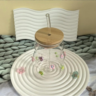 Stekleni lonček iz valovitega stekla s cvetjem, slamico in pokrovom - 450 ml