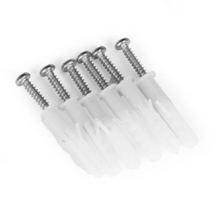 3 police v podstrešnem slogu