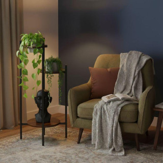 Tristopenjsko stojalo za rože