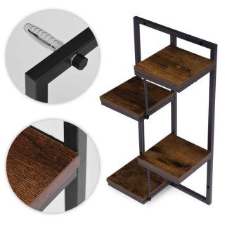 Štiristopna polica v podstrešju