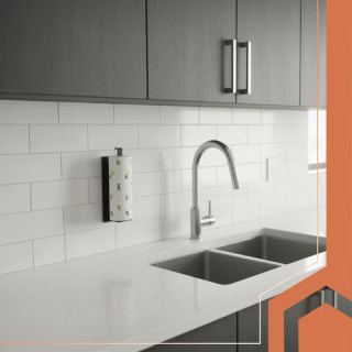 Držalo za papirnate brisače