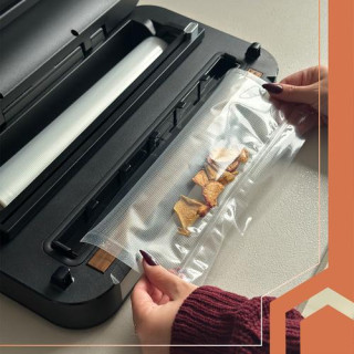 Vakuumski aparat za pakiranje hrane