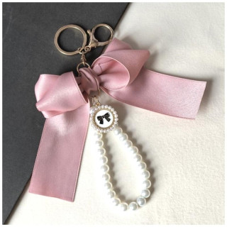 Obesek z roza pentljo in biseri