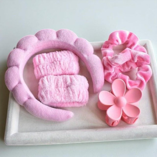 Kozmetični set v roza barvi