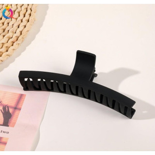 Črna sponka za lase