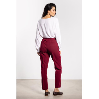 Ženske bordo hlače cigaretnega vzorca