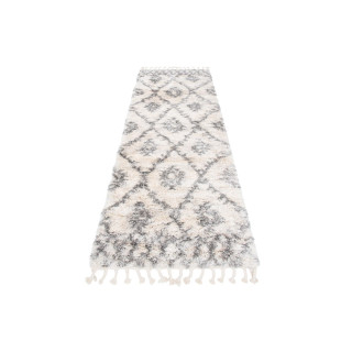 Kosmata preproga s kremnimi resicami