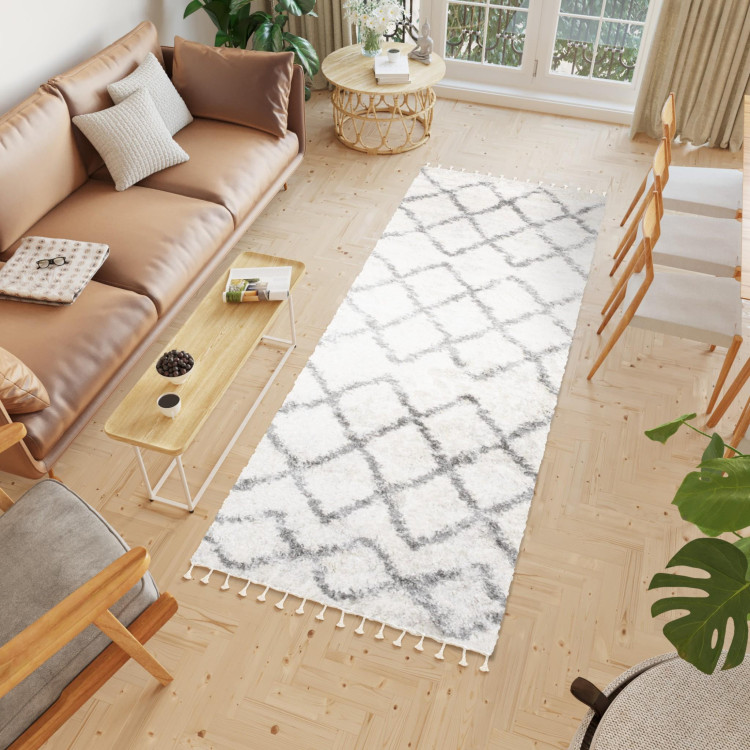 Kosmata kremna preproga