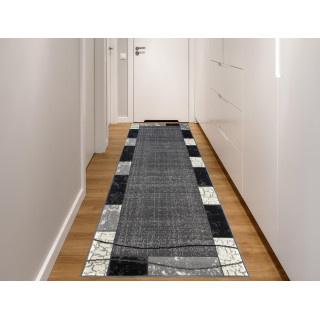 Siva preproga s preprostim vzorcem