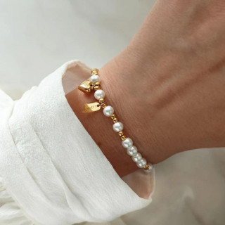 Ženska pozlačena zapestnica z obeskom in biseri