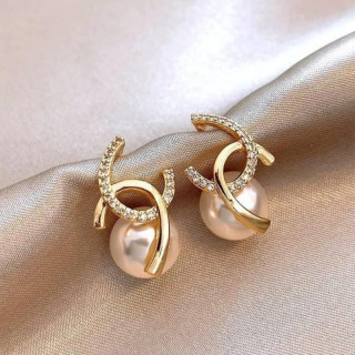 Pozlačeni uhani z biseri in cirkoni