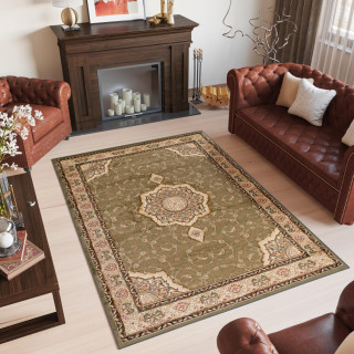 Starinska preproga v zeleni barvi