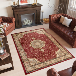 Rdeča preproga z vzorcem