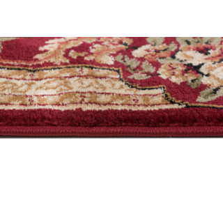 Rdeča preproga v vintage slogu